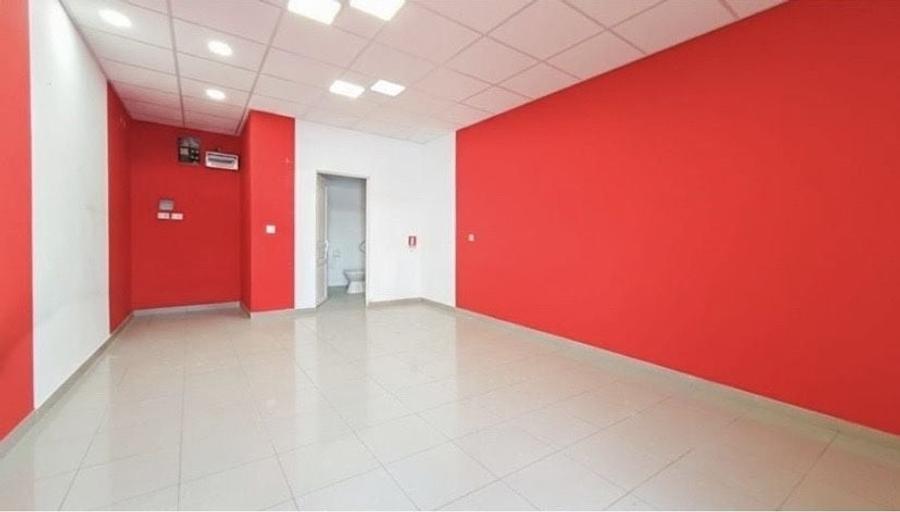 Spațiu comercial, de 60 mp, în Central