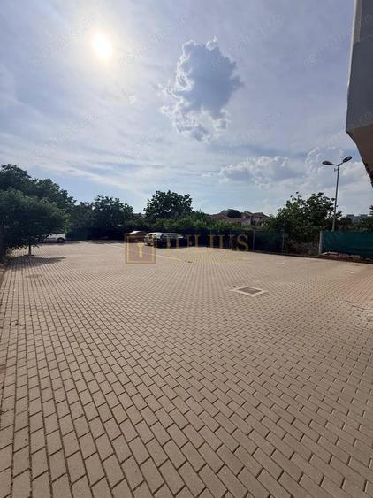 Apartament cu 2 camere semidecomandat, mobilat în Fratelia