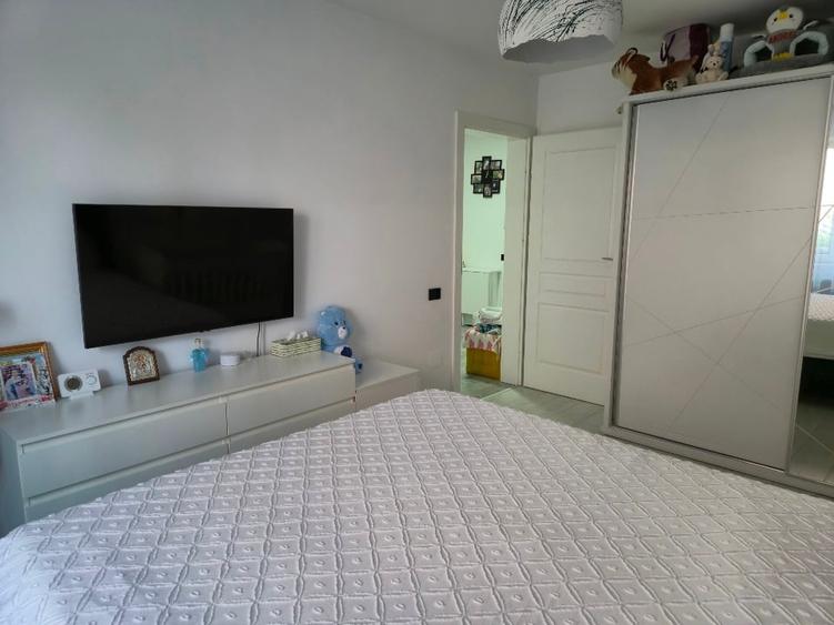 Apartament cu 2 camere decomandat, mobilat în Central