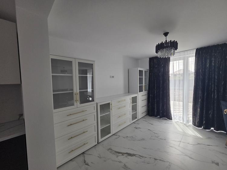 Casă cu 4 camere în Șcheia