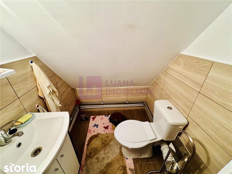 Casa individuala de vanzare in Nucet | Rosia | teren 747 mp | livada, - 1
