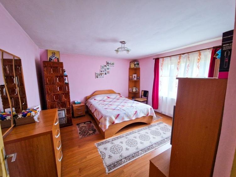 Casă de v&acirc;nzare - Jud. Bacău (Com. Orbeni) - Curte și grădină(30Km/Bc) - 4