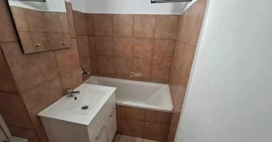 Apartament 2 camere, semidecomandat - zona Centru Civic - 2
