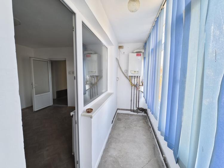 Apartament 3 camere decomandat - 10