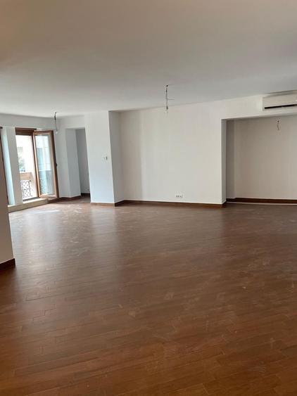 VANZARE | 4 CAMERE | BELLER | DOROBANTI - 1