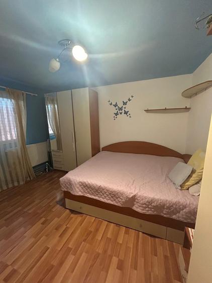 Apartament 2 camere -Zona Sud - etaj 4/4  -53mp - 47000 negociabil - 8