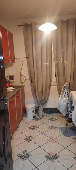 Apartament de vanzare - 1