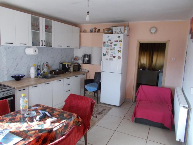 Casa 4 camere, Beregsau mic, central, teren 1350-2677mp, com=0% - 6