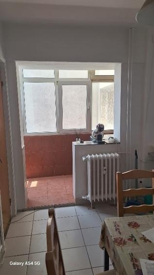 Vând apartament patru camere decomandate. - 15