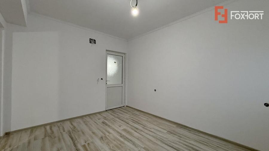 Duplex cu 4 camere, Parter + Mansarda, zona Sanandrei - 12