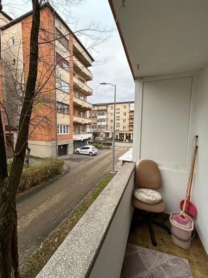 Inchiriez apartament cu 2 camere str. CLOSCA - CETATE - 3