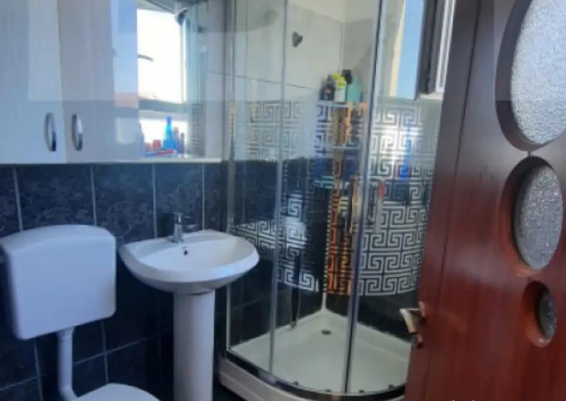 Vand casa si spatiu comercial pe Nicolae Titulescu nr.71 Lug - 5