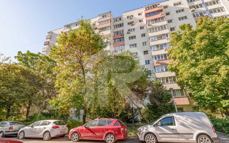 Turda - 4 camere, decomandat, '91 mp, 2 gr sanit, bloc 1983 Turda - 4 camere, decomandat, '91 mp, 2 gr sanit, bloc 1983