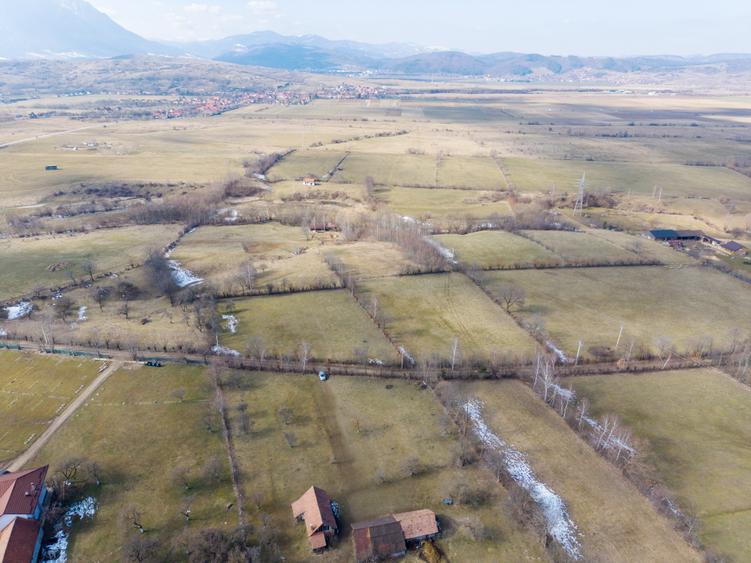 Comision0-Bran Sohodol vedere spre Piatra Craiului Teren intravilan 5967mp+bonus - 16