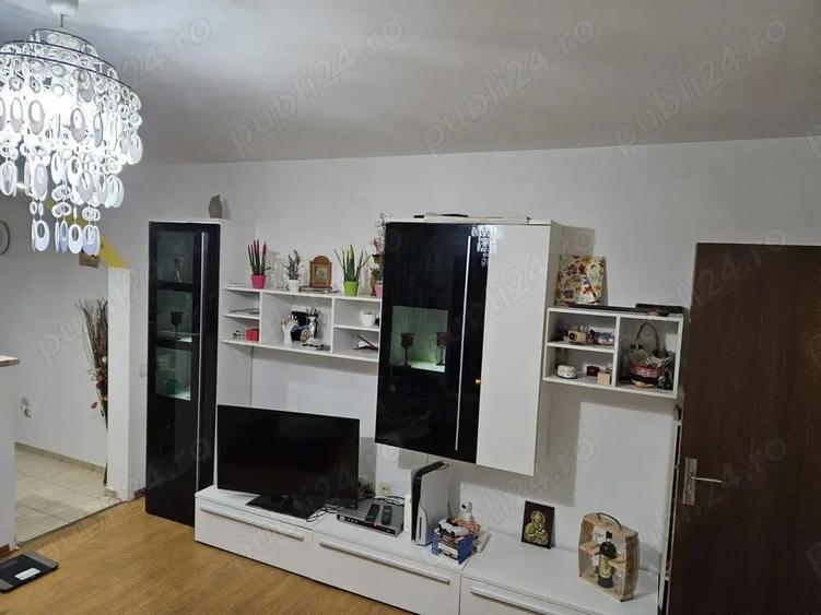 Vand apartament cu trei camere. - 2