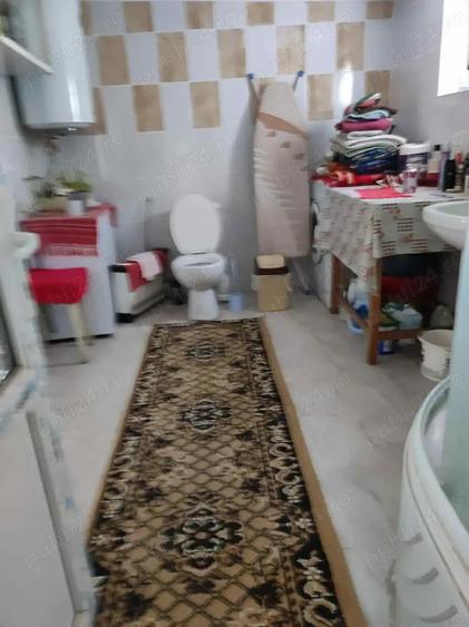 Casa, curte si teren 2780 mp - 3