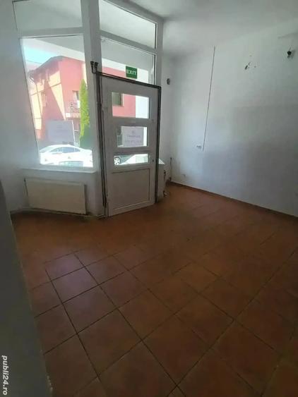 Spatiu comercial 35m.p - 1
