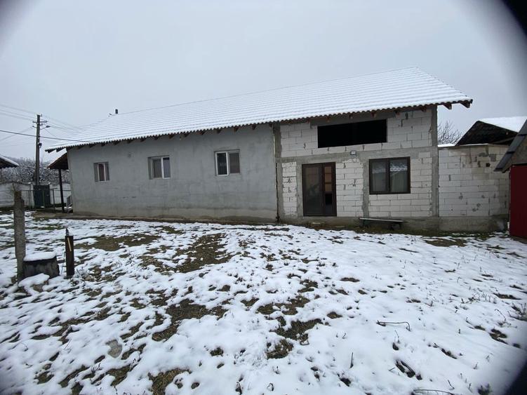 Vand urgent!!!casa in comuna sinesti sat ciucheti judetul valcea - 4