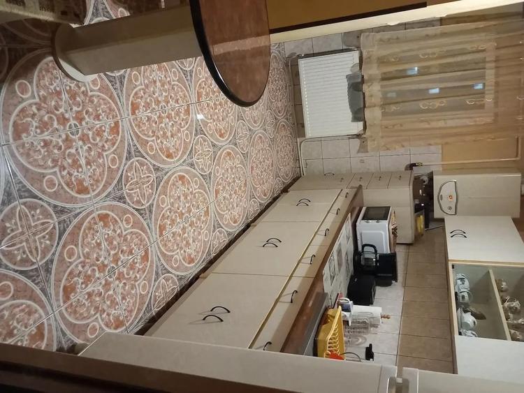 Apartament 4 Camere Decomandate - 1