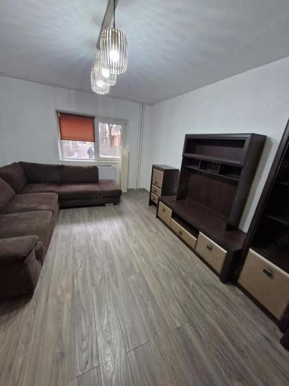 3 cam decomandat centrala proprie 2 bai zona Soarelui - 4