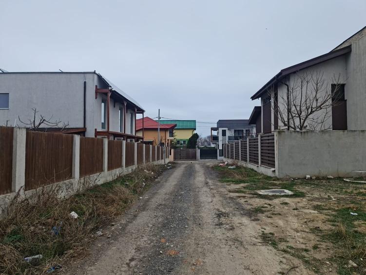 Teren de vanzare in Palazu Mare zona spital - 1