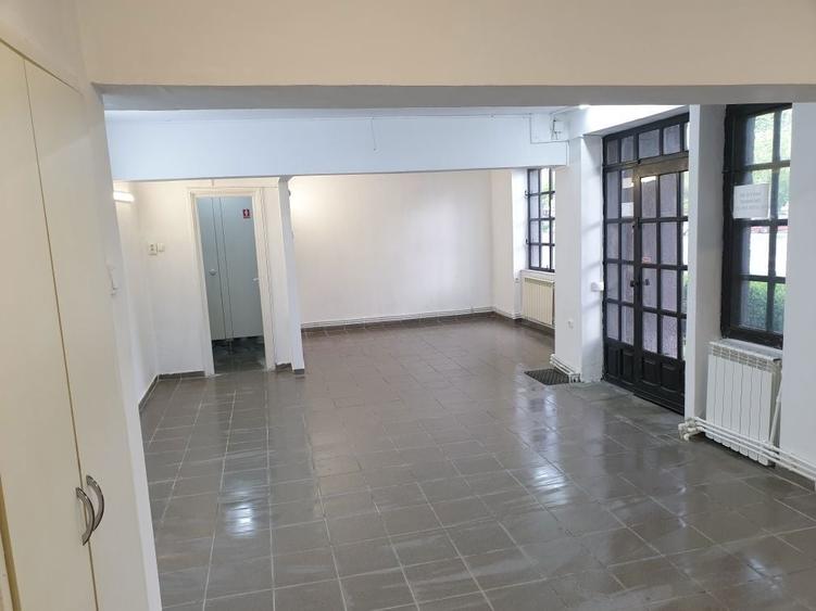 Inchiriez Spatiu comercial st culturi 4/ 24 pret 500 E sau 150000 E - 5