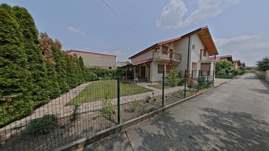 Casa mare si frumoasa cu 5 camere in Gradiste - 1