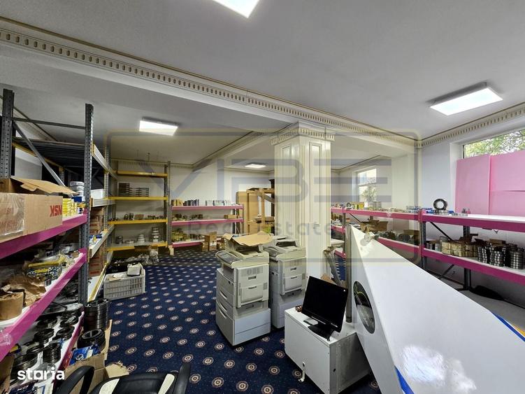 Spațiu comercial, de 225 mp, în Central