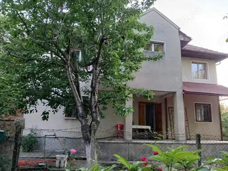 De vanzare, casa cu curte si gradina in Com. Viperesti, Jud. Buzau, la DN10 - 1