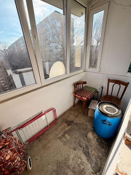 Apartament 2 camere cu balcon-Drumul Taberei 35- Metrou în fața bloc - 15