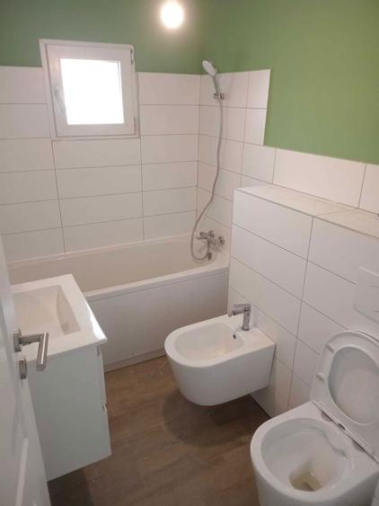 Vind apartament 3 camere in Aiud centru, renovat complect nou. - 3