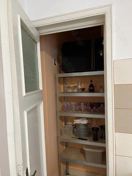 Inchiriere 3 camere semiutilat Bd. Carol - 11