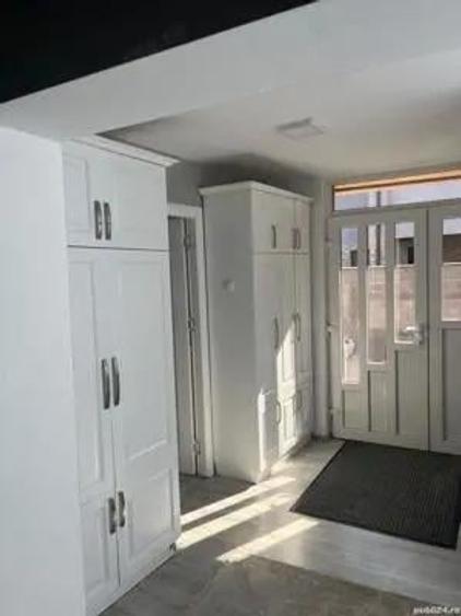 Vand Casa ?i Anexa separate, proaspat renovate modern in Iosia - 8