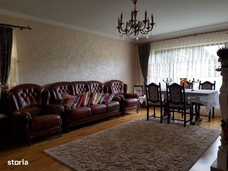 Casa cu etaj la str.Calea Nationala - 5