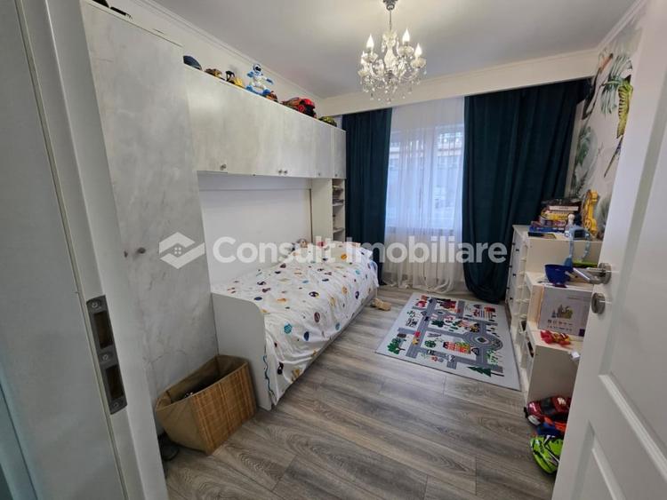 Apartament cu 3 camere decomandat, mobilat în Mărăști