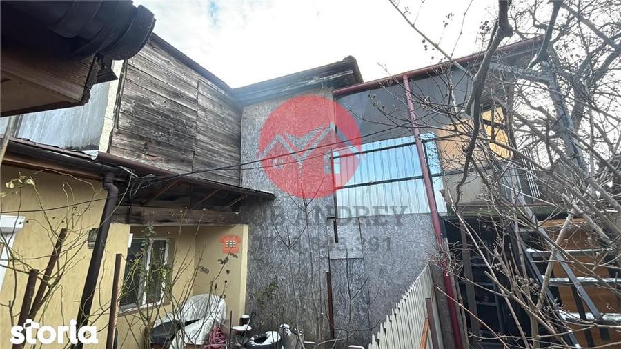 Casa de vanzare in centrul orasului, zona Piata Noua - 8