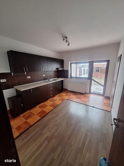 Casa P+etaj in Vladesti - 7