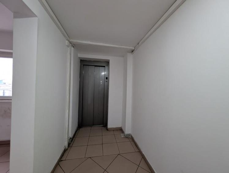 Garsonieră la etajul 1, în bloc renovat, cu lift - 7