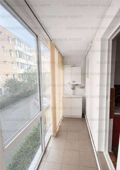Apartament cu 3 camere, decomandat - zona Astra - 10