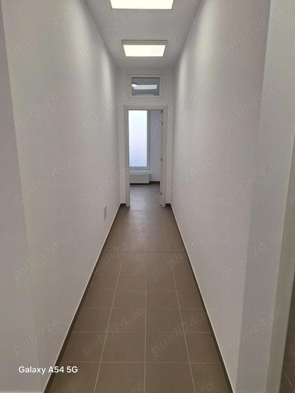 Inchiriez spatiu zona Penny - 6