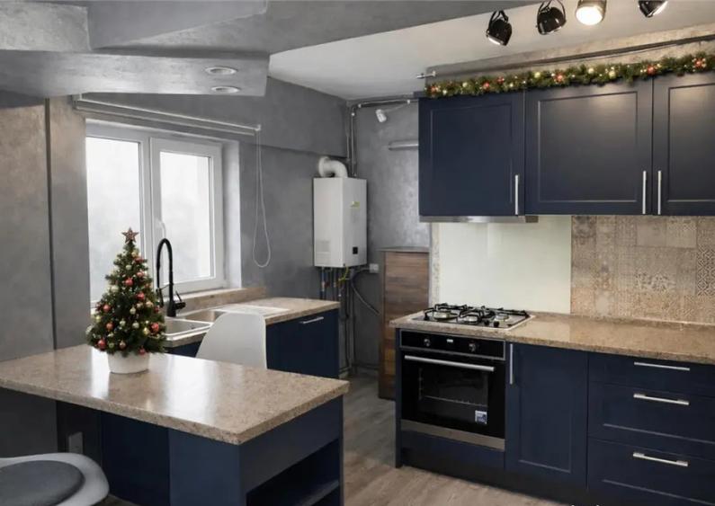 Proprietate personalizata, mobilata si echipata, Central, Br - 1