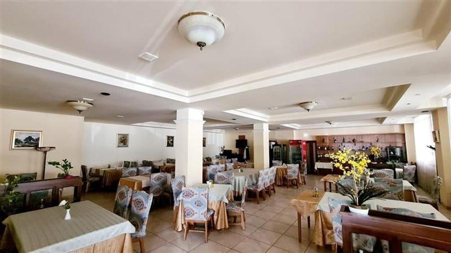 EXCLUSIVITATE, cladire de inchiriat, 570 mp , Calea Aradului - 2