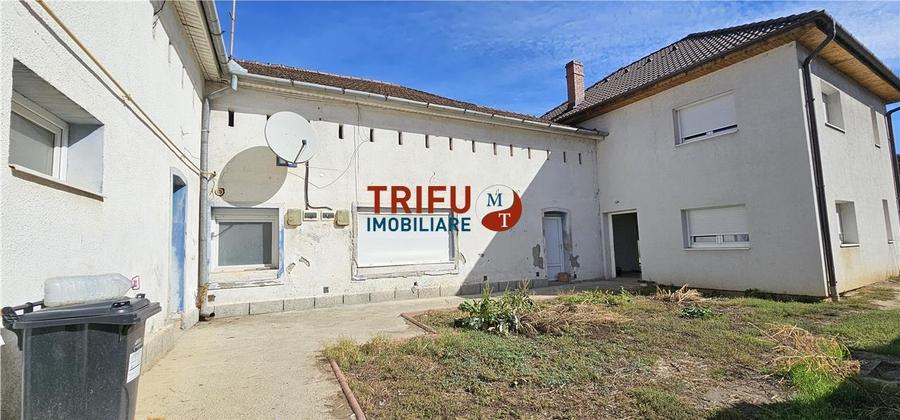 Casa de vanzare in Alba Iulia pretabila pentru cabinete medicale - 1