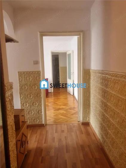 Apartament cu trei camere B-dul Unirii - 12
