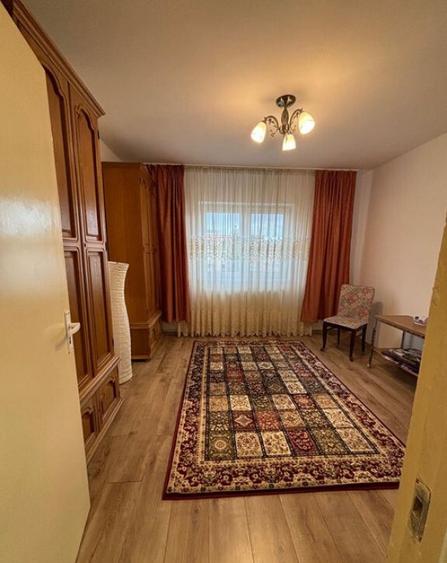 Apartament 3 camere Tractorul - 4