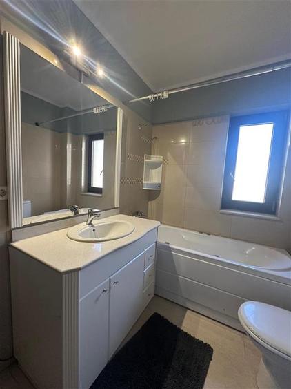 Inchiriere Apartament cu 3 camere Decomandat Mall Moldova cu Loc de Parcare - 3