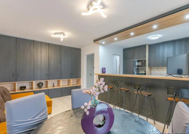 Rafinament,ales confort, vedere panoramica, Kasper, Coresi,T - 1