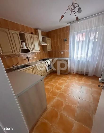 Casă cu 3 camere în Craiovei