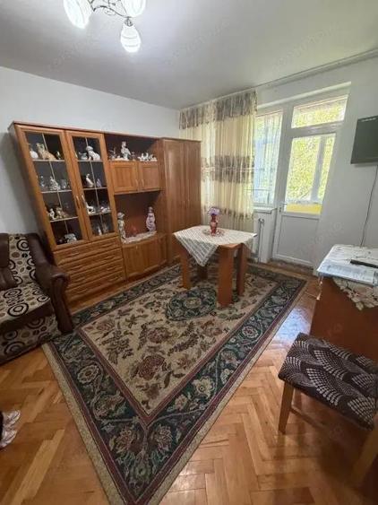Apartament 2 camere decomandat , et 1 pentru inchiriere, centru Filiasi - 4