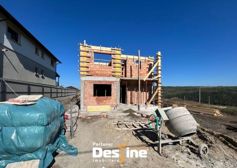 Casa individuala 190mp utili - 480mp teren - Intabulata - - 9